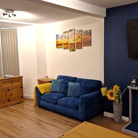 Newly-Renovated, Mid-Terrace Cottage In Porthmadog Exterior foto